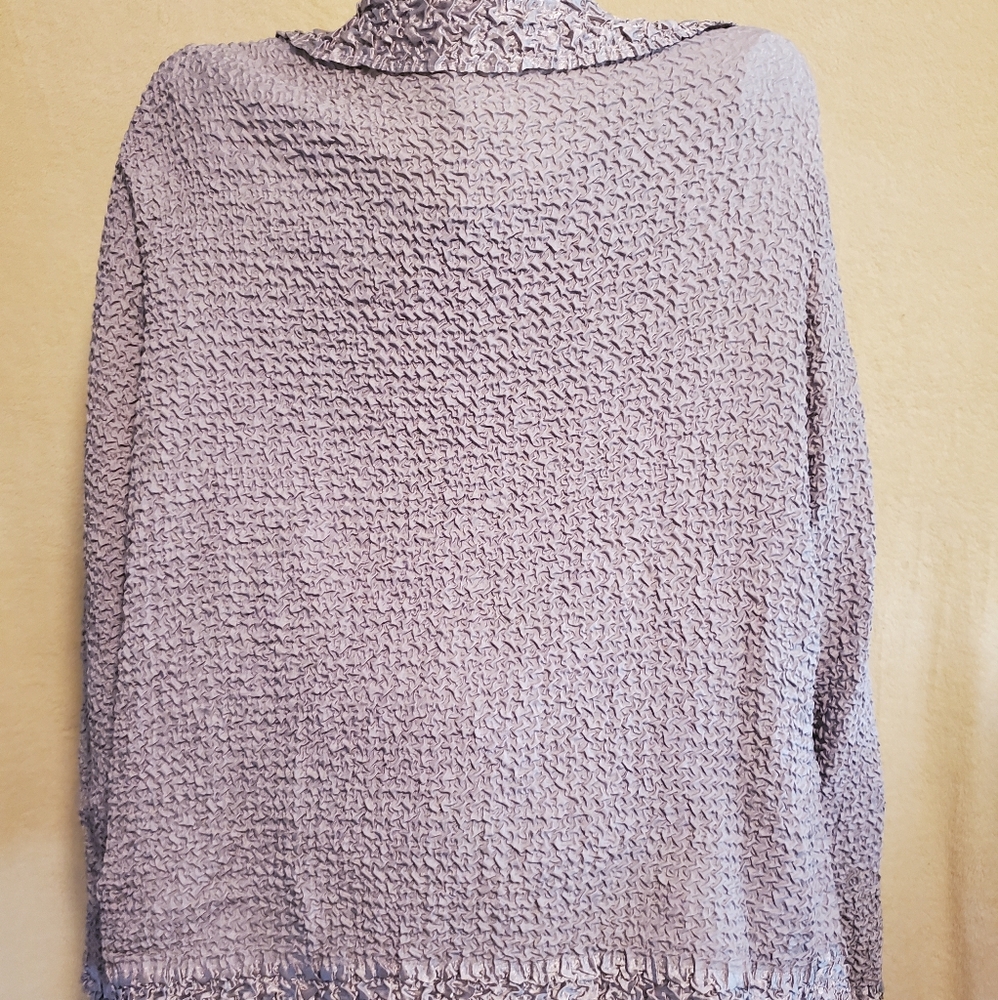 Women's button down - Picture 2 of 3